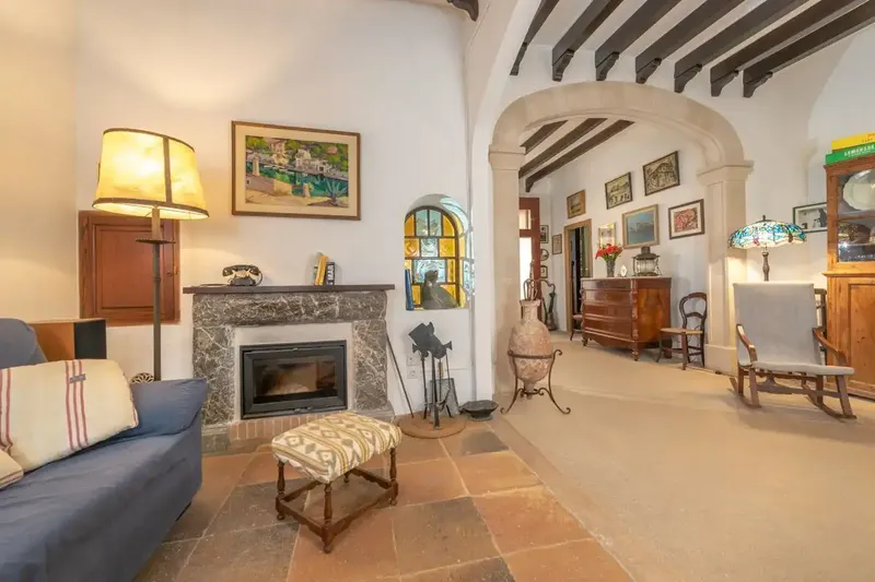 House in the center of Capdepera that preserves the charm of its historic architecture — photo 4