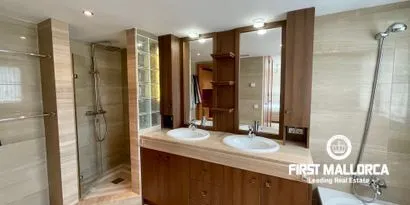 Real Estate picture 0 Ref. No. 81072 — photo 8