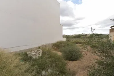 Building plot for sale in fields — photo 1