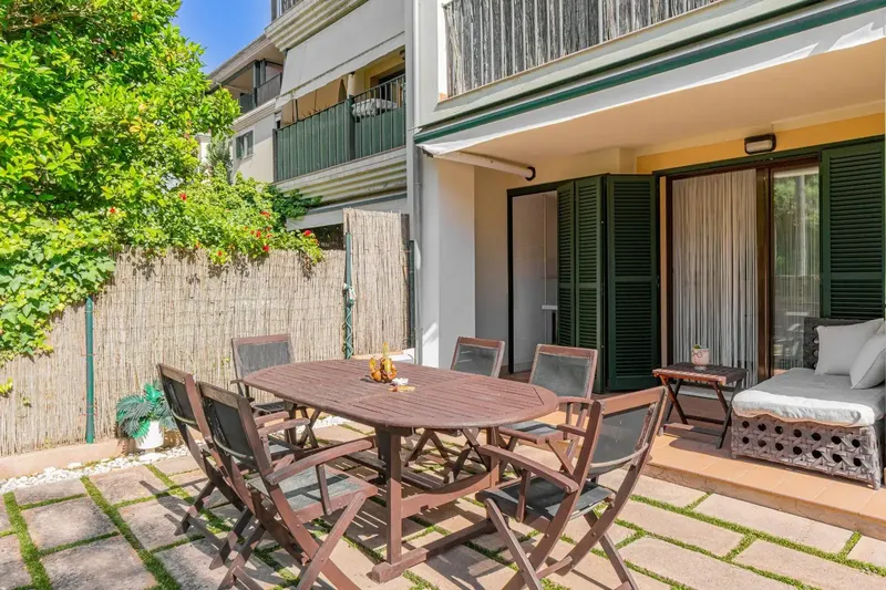 Discover this elegant ground floor with south-facing garden, with views of Bellver forest and located in one of the best areas of Sa T — photo 12