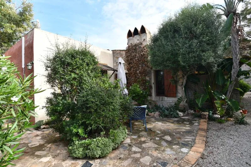 Cozy semi-detached country house on a quiet plot 800 meters from Santanyí — photo 3