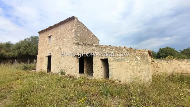 Developable plot in the village of Sant Joan about 20 kilometers from Manacor — photo 2