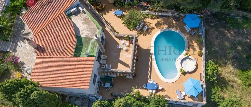 Villa in Puerto Portals near the harbor with investment potential — photo 3