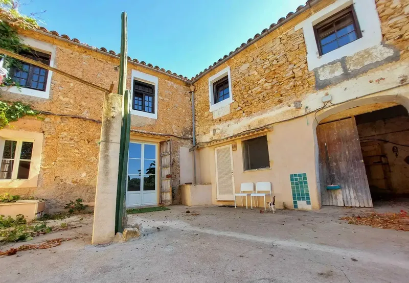 Rustic finca with an old Mallorcan property a few minutes from the village of Cas Concos. — photo 9