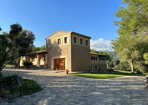 Estate in Poligono 4, Alaró — photo 1