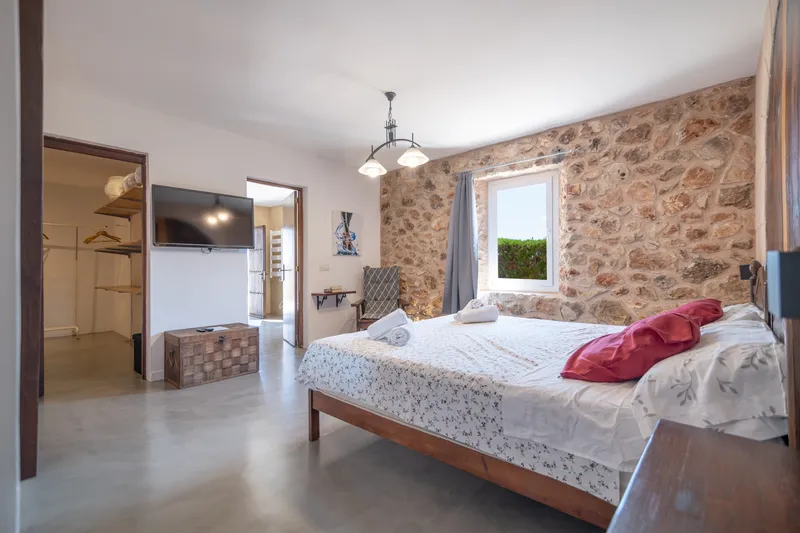 Charming finca for sale with a vacation rental license in Felanitx–Porreres — photo 11
