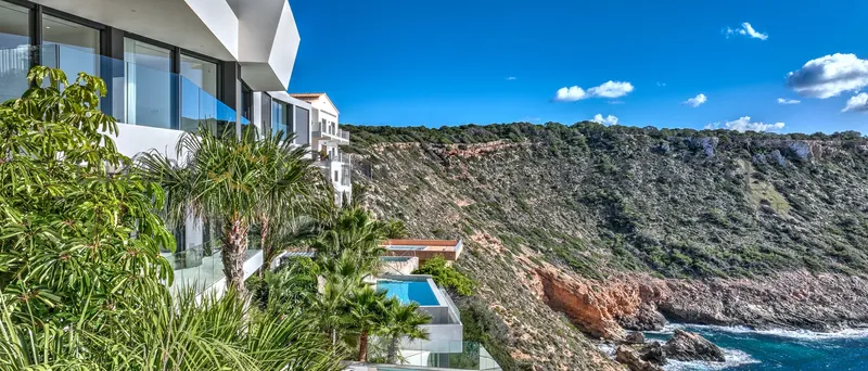 Luxury villa in Santa Ponsa in first sea line in direct proximity to Port Adriano — photo 7