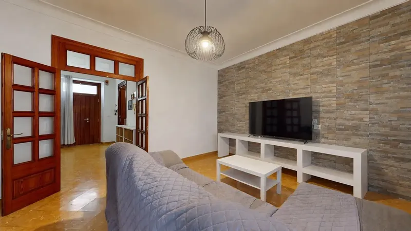 In the heart of Porreres, this spacious village house stands out for its generous dimensions and variety of spaces — photo 8