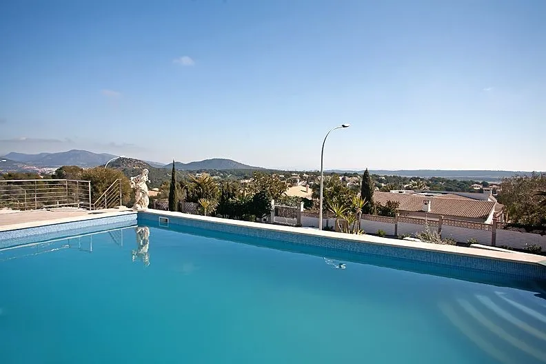 Long term rental: Spacious villa in Santa Ponsa - Marcel Remus Real Estate — photo 3