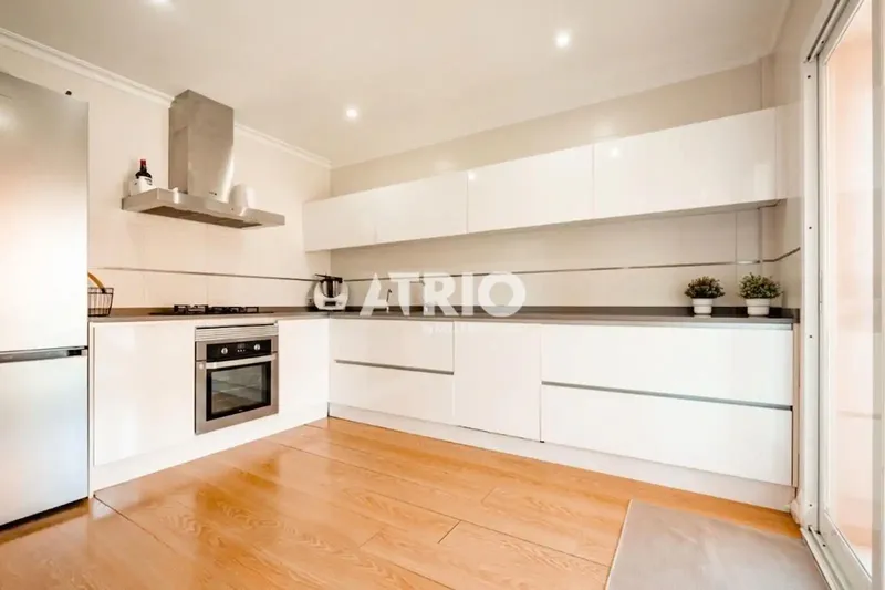 Spacious 3-bedroom apartment with parking and views of the Sierra de Tramuntana — Palmanyola — photo 10