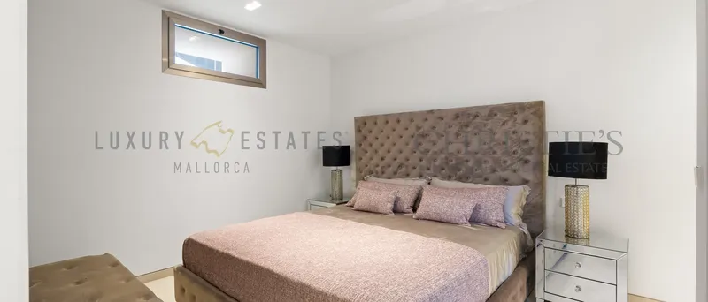 Modern new built villa in Cala Vinyas in first sea line — photo 11