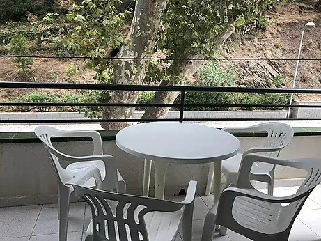 Flat for rent in El Port de la Selva — photo 1