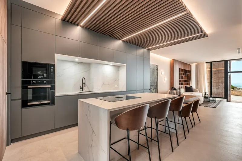 First-line luxury living by the sea in Portixol — photo 2