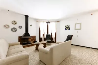 Apartment 3BR Porto Cristo 50m Sea — photo 2