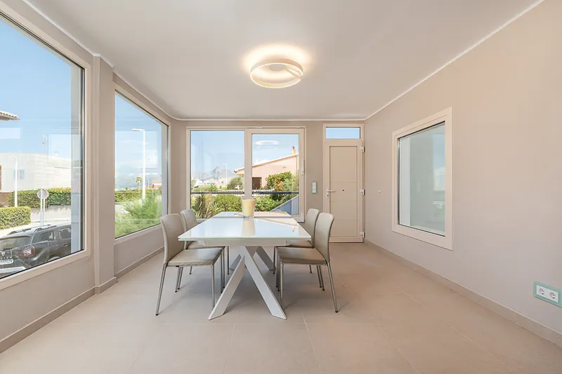 Dreamlike villa near the beach with fantastic views and sea views — photo 6