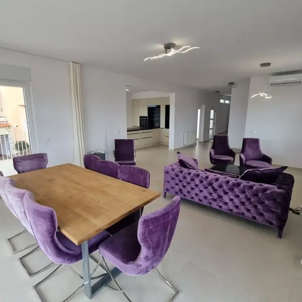 Modern villa for sale in Palmanova, steps from the beach — photo 3