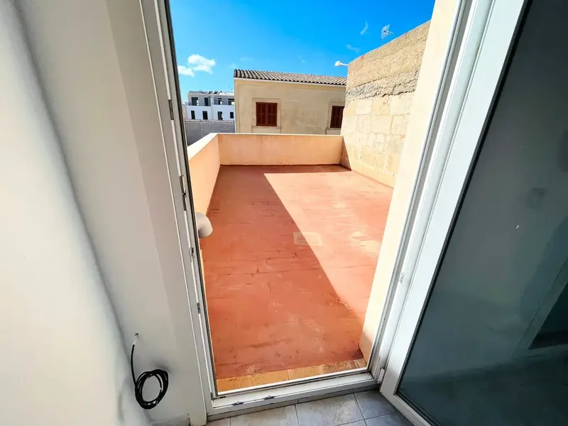 Townhouse of 140m2 built on a 210m2 plot, carefully renovated to offer modern comfort without losing its character — photo 12