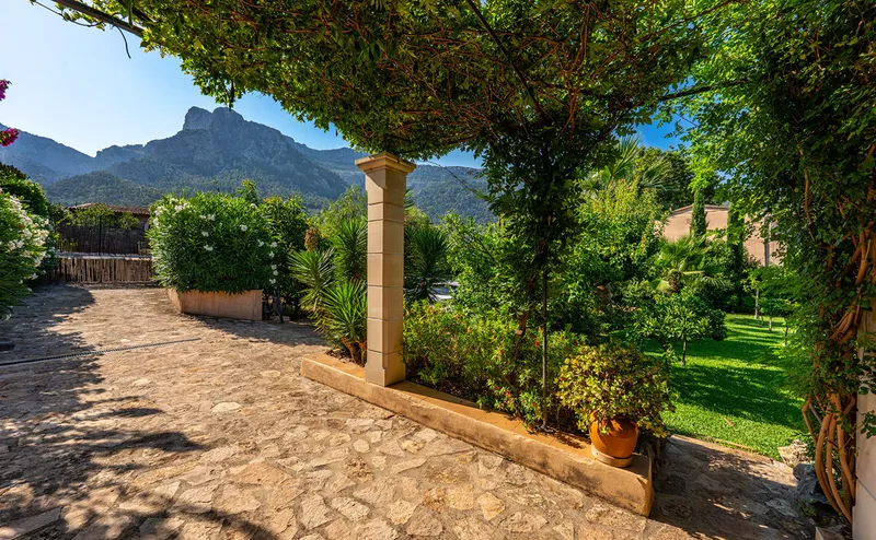 Country House with Pool and Panoramic Views — photo 3