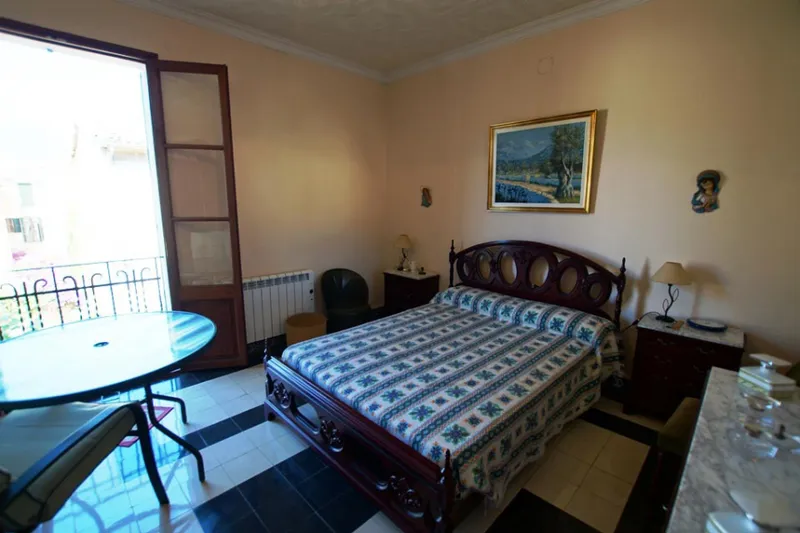 Central house with patio in Sóller — photo 5