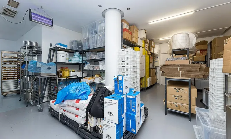 Spacious premises with industrial activity license — photo 9