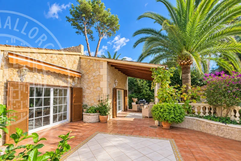 251114 – Mediterranean Villa with Guest Apartment and Letting Licence — photo 3