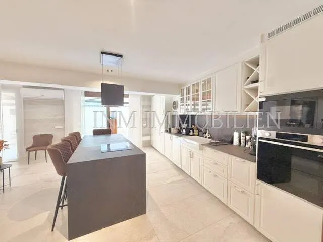 Furnished 110m² apartment with 4 rooms and terrace for rent — photo 8