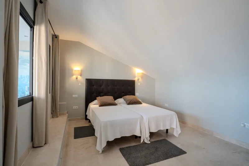 Exclusive penthouse with two large terraces and fantastic sea views – Port Verd — photo 12
