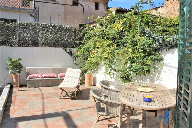 Manor house with commercial premises in the heart of Sóller — photo 7