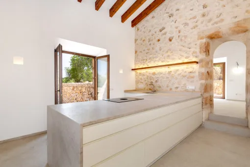 Manacor, historic finca comprising two buildings and a large pool with magnificent views from Manacor to the Tramuntana — photo 7