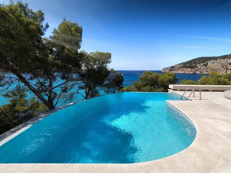 Villa with private sea access — photo 2