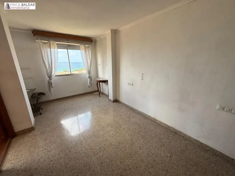 We present a magnificent sixth floor located in the coveted area of Nou Llevant, Palma de Mallorca. This property has a surface area — photo 7