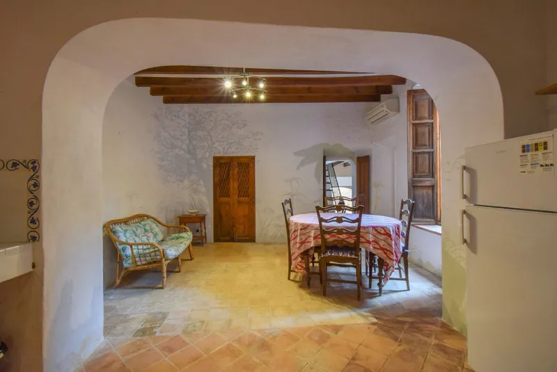 Typical Mallorcan house with a terrace and unbeatable views in the heart of Fornalutx — photo 12