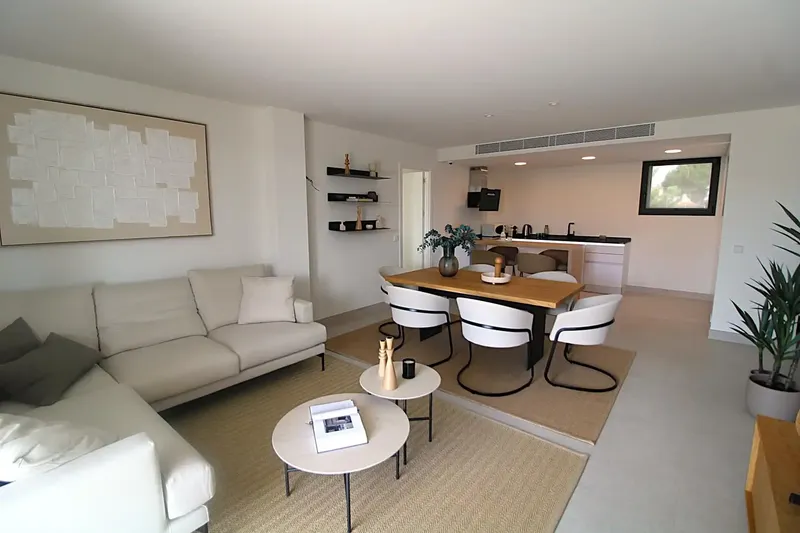 Exclusive development of 69 apartments in 9 buildings with garden, communal pool and gym — photo 1