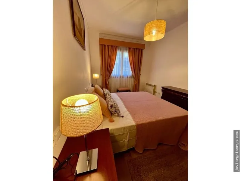 Flat for rent on Calle d'En Bordils — photo 3