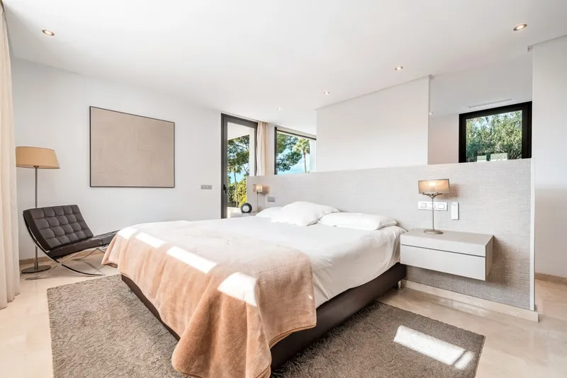 Quiet location house for sale in Nova Santa Ponsa with private pool and roof terrace — photo 9