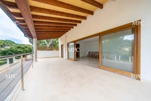 Versatile Townhouse with Rooftop Terrace and Panoramic Views near the Harbour in Cala Ratjada — photo 1
