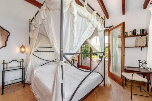 Inca: Dreamlike finca with wonderful views, quiet location and separate guest house in Inca — photo 9