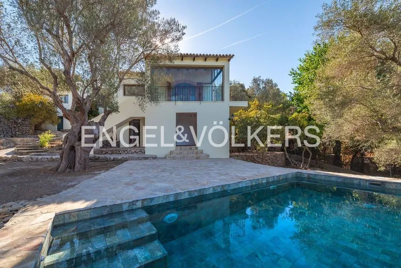 Detached house for sale in Valldemossa — photo 1