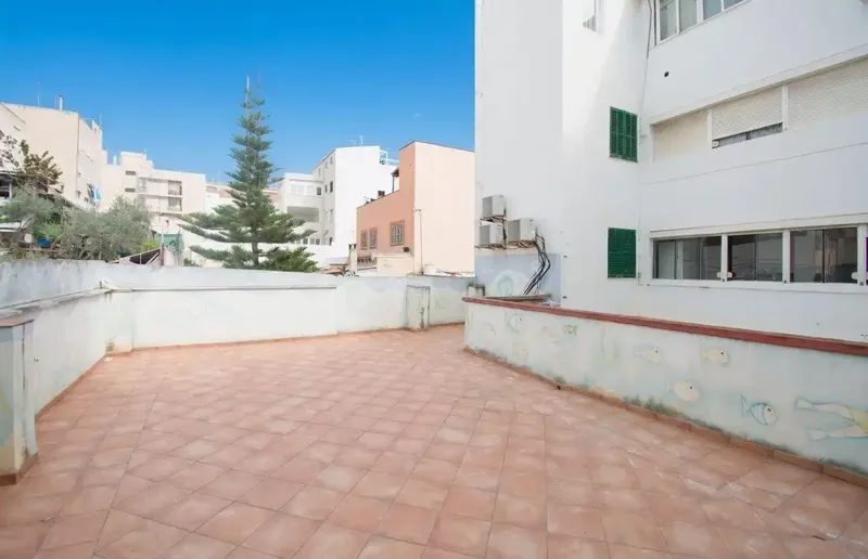 An investment opportunity in a real estate asset of approximately 300 m2 built, conceived as a boutique coliving or — photo 2