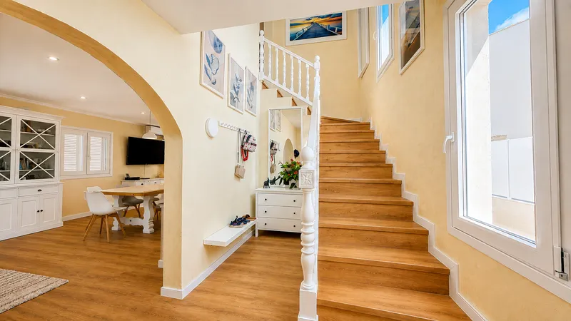 Fully refurbished villa for sale in Son Ferrer — photo 9