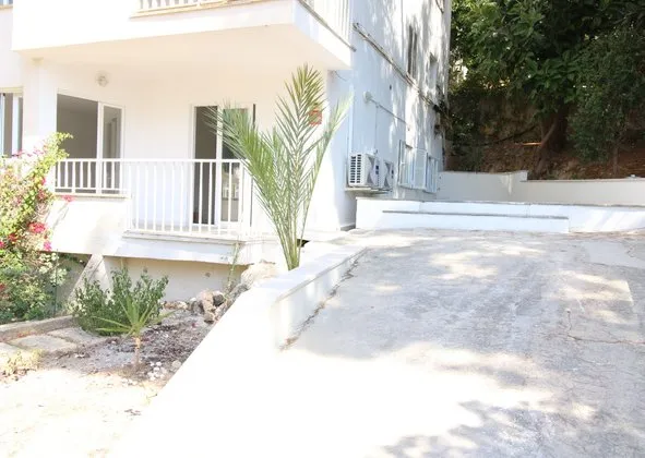 Flat / apartment in Calle Prevere Joan Sastre, Sant Agustí, Palma de Mallorca — photo 1