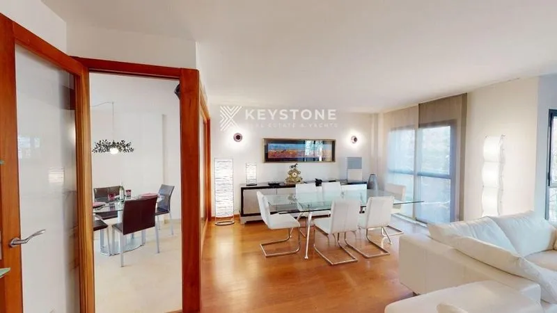 Apartment — photo 1