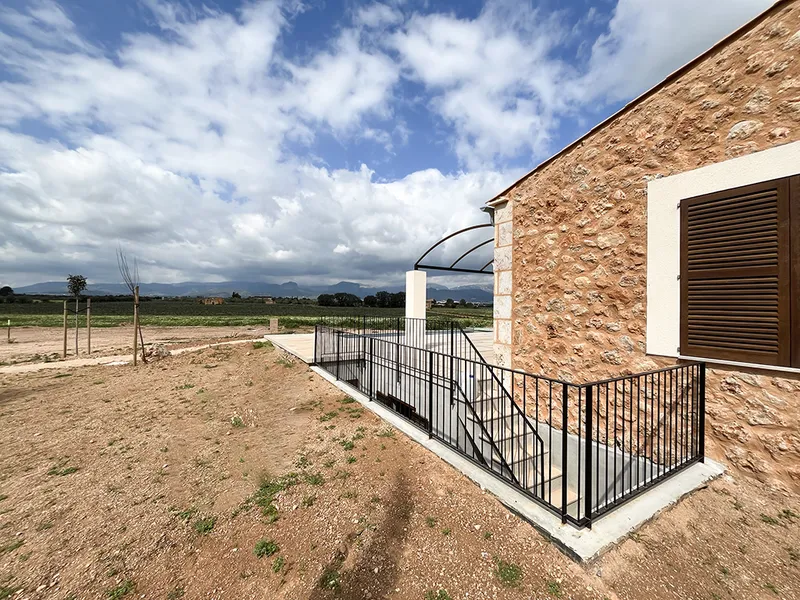 Luxury estate with new villa and vineyards in Sencelles — photo 11