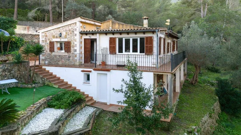 Luxury home in Puigpunyent, Province of Balearic Islands — photo 1