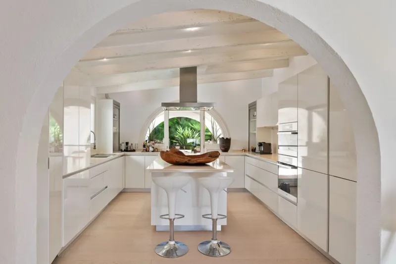 Mediterranean villa with sweeping sea views in Port d’Andratx — photo 8