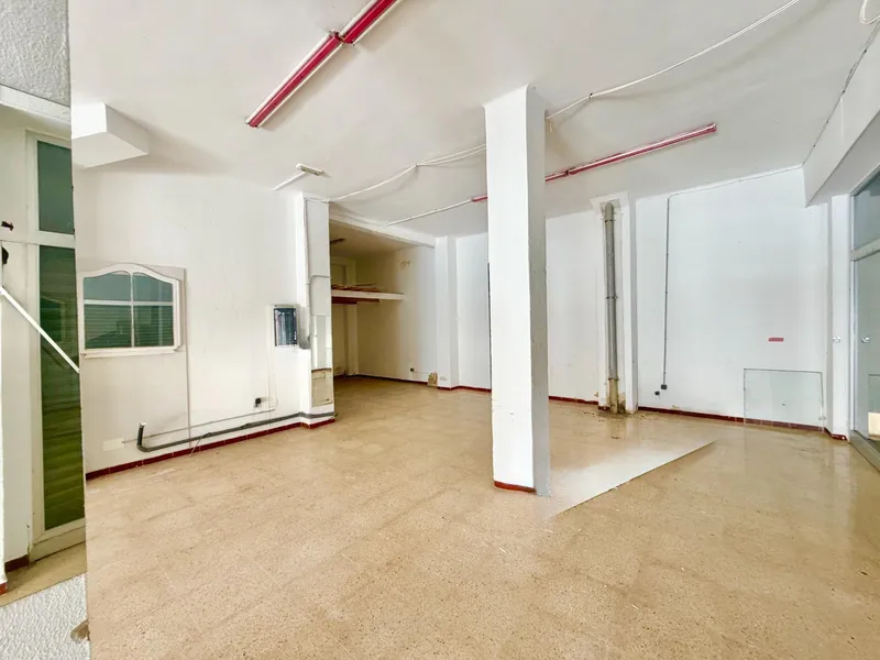 Commercial Premises for Sale – Corner with Great Visibility in Palma de Mallorca — photo 4