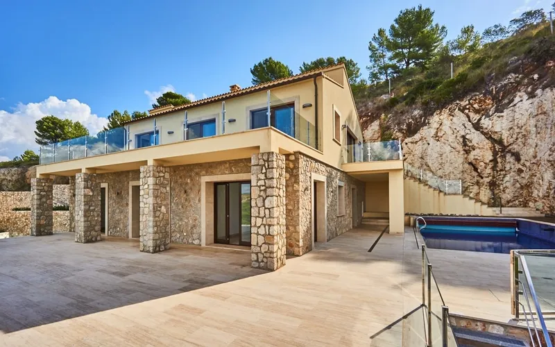 Elegant villa with vacation rental license and spectacular views of the golf course in Canyamel — photo 3