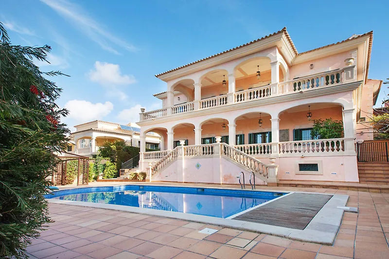First Line Palace Style Villa with Swimming Pool and Amazing Sea Views in the Sought-after Area of Son Veri Nou — photo 1