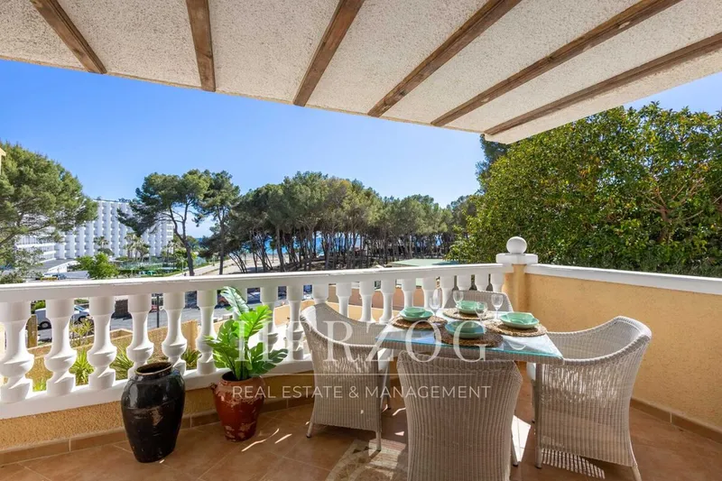 Charming apartment with pool on the beach in Paguera — photo 2
