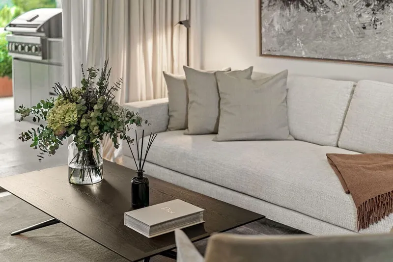 High-quality renovated dream apartment with sea views in Bendinat — photo 12